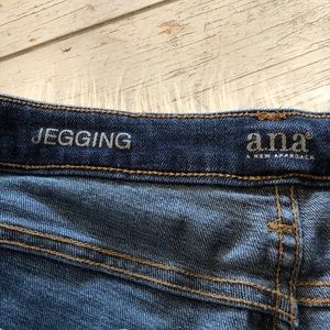 a.n.a Jeans - A.n.a skinny jeggings size 8 a.n.a Jeans - A.n.a skinny jeggings size 8
